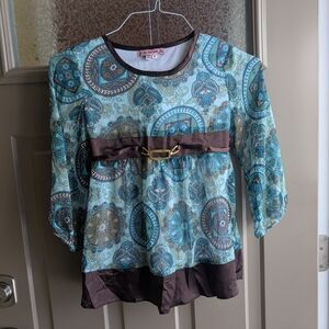 💜3/$15 5/$20 7/$25💜Girs Sz 10 Shirt